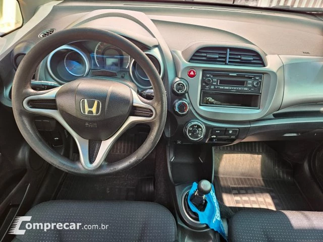 FIT - 1.4 LX 8V 4P MANUAL