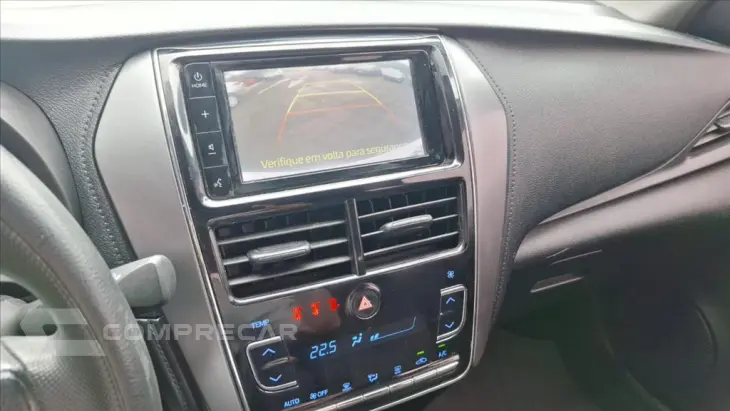 YARIS 1.5 16V FLEX SEDAN XL LIVE MULTIDRIVE