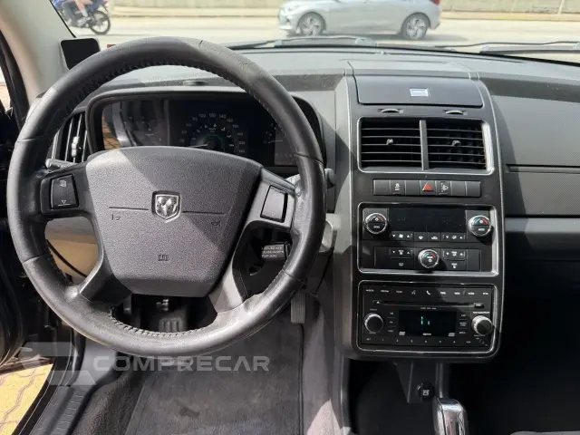 JOURNEY - 2.7 SXT V6 4P AUTOMÁTICO