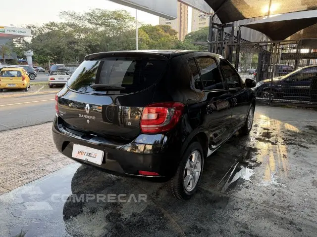 SANDERO - 1.6 DYNAMIQUE 8V 4P MANUAL