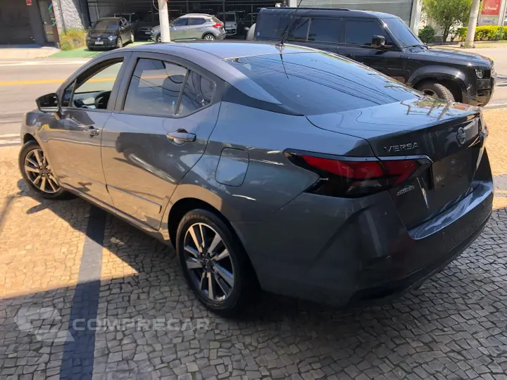 Versa 1.6 16V Flex Advance Xtronic