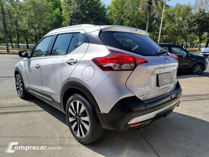 KICKS SV 1.6 16V FlexStar 5p Aut.