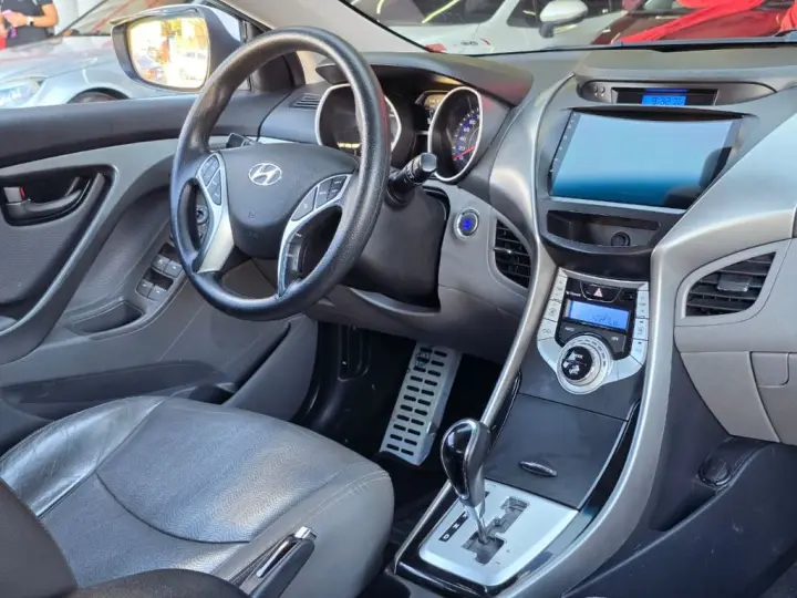Elantra GLS 1.8 16V Aut.