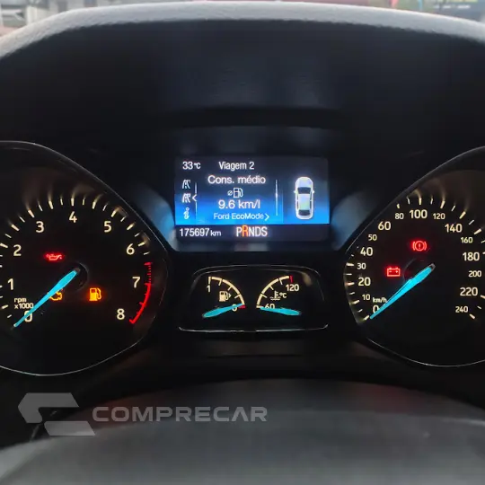 FOCUS 2.0 TITANIUM PLUS SEDAN 16V