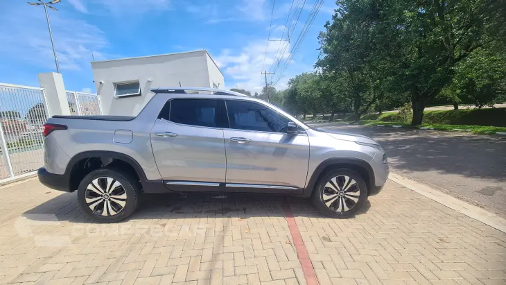 TORO 2.0 16V Turbo Volcano 4WD AT9