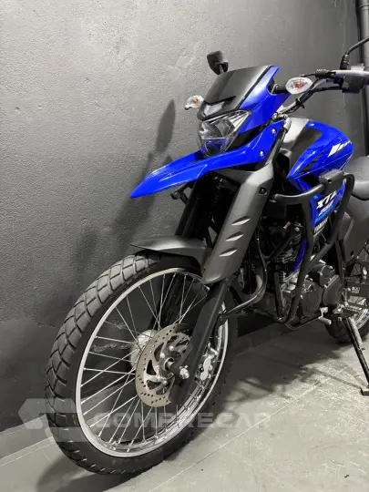 LANDER 250 ABS