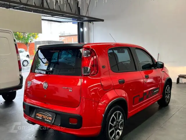 UNO - 1.4 SPORTING 8V 4P MANUAL