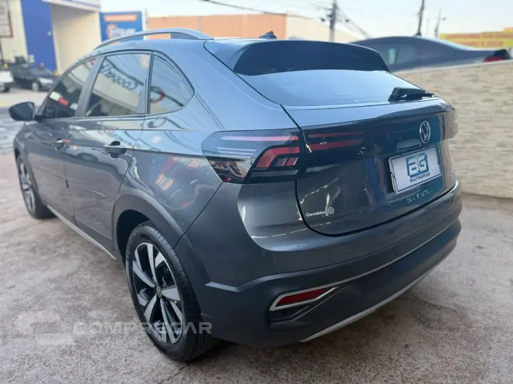 Nivus Highline 1.0 200 TSI Flex Aut.