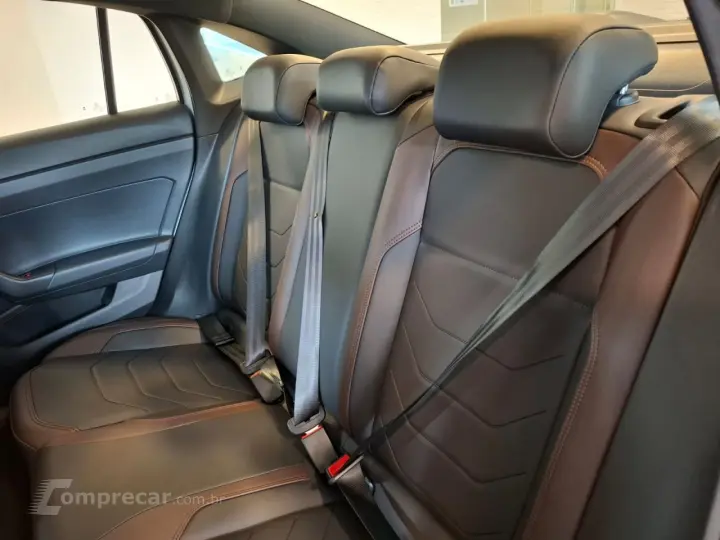 Virtus 1.0 4P 200 TSI FLEX HIGHLINE AUTOMÁTICO