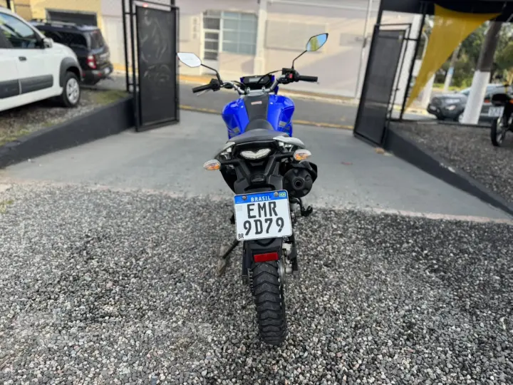 XTZ 250 LANDER
