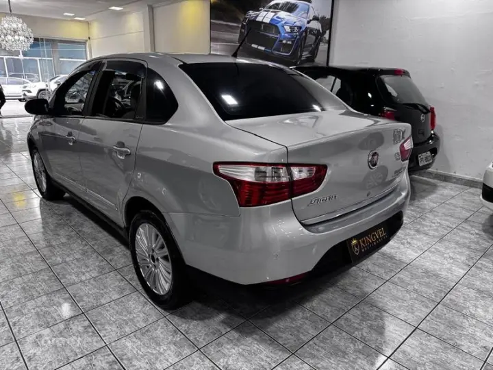 GRAND SIENA 1.6 MPI ESSENCE 16V FLEX 4P MANUAL