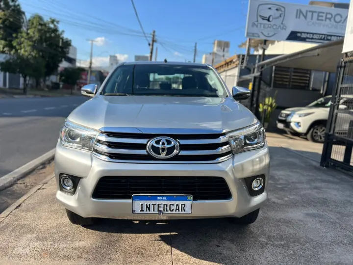 HILUX 2.8 D-4d Turbo CD SRX 4X4