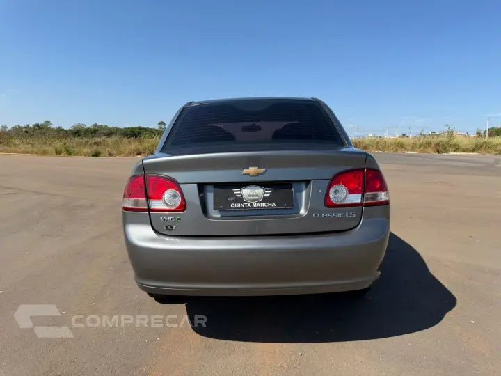 CLASSIC 1.0 MPFI LS 8V FLEX 4P MANUAL