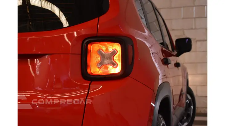 RENEGADE - 1.8 16V 4P AUTOMATICO