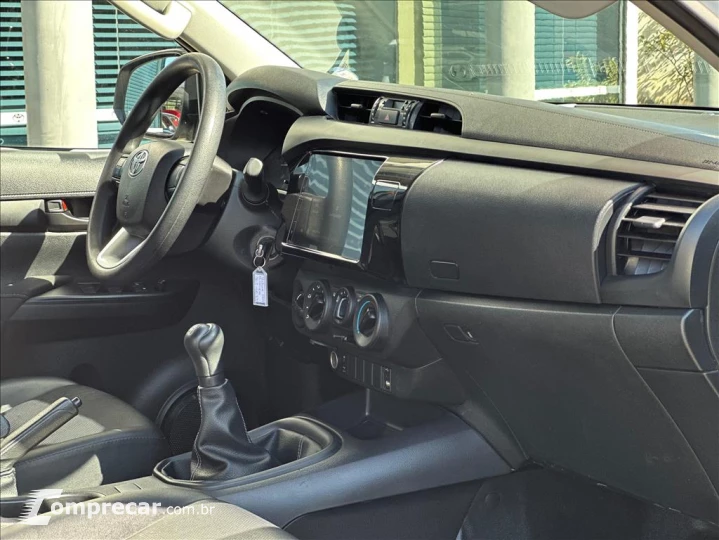 HILUX 2.8 D-4D TURBO DIESEL CD POWER PACK 4X4 MAN