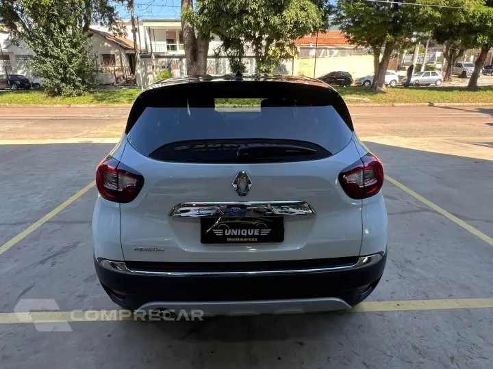 Captur 2.0 16V Hi-Flex Intense Automático