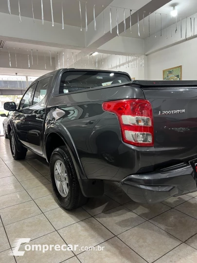 L200 TRITON 2.4 16V Turbo Sport Outdoor GLS CD 4X4