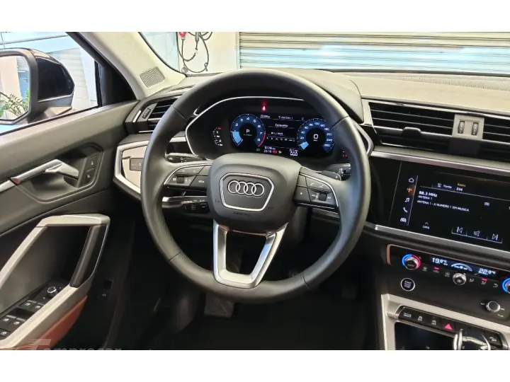 Q3 2.0 40 TFSI GASOLINA SPORTBACK PERFORMANCE QUATTRO TIPTRO