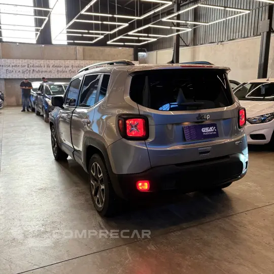 Renegade Longitude 1.8 4x2 Flex 16V Aut.