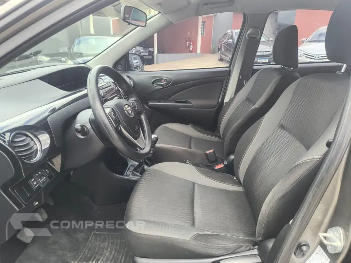 ETIOS 1.5 X Plus Sedan 16V