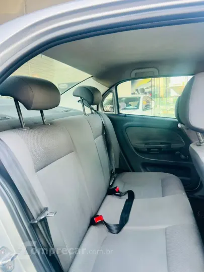 VOYAGE 1.0/1.0 City Mi Total Flex 8V 4p