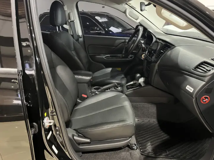 L200 TRITON 2.4 16V Turbo Sport Outdoor GLS CD 4X4