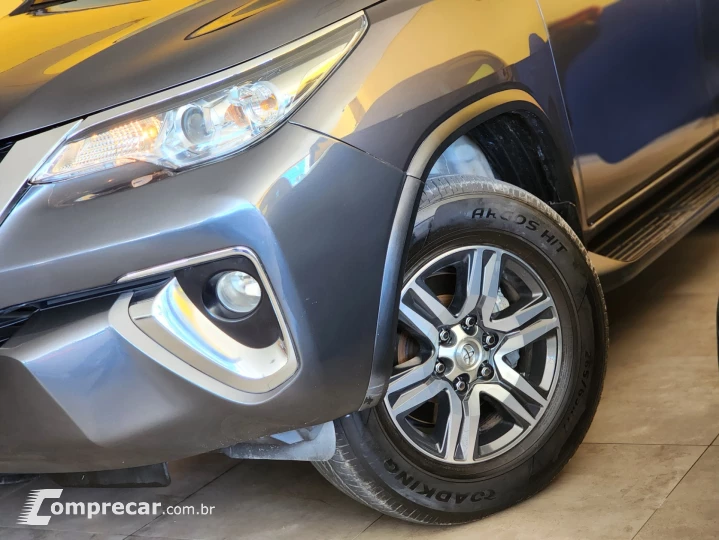 Hilux SW4 SRV 4x2 2.7 Flex 16V Aut.