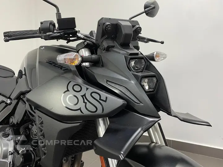 SUZUKI GSX-8S