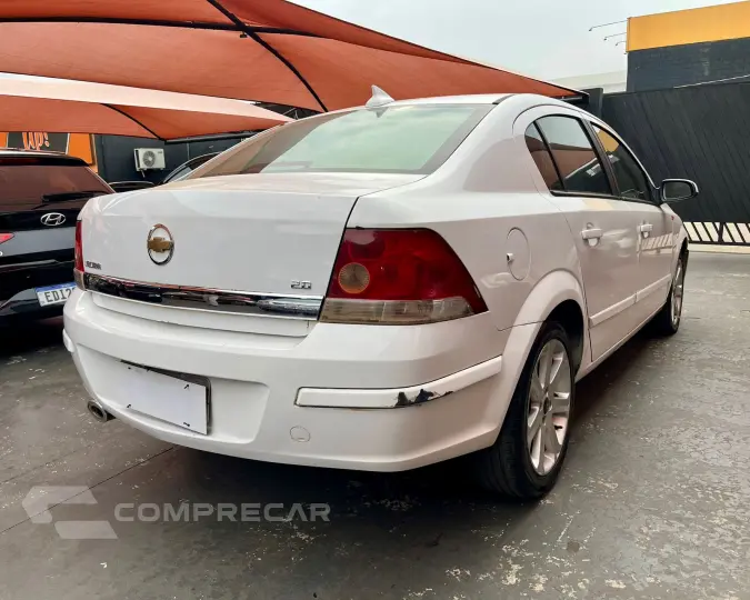 VECTRA 2.0 MPFI Elegance 8V