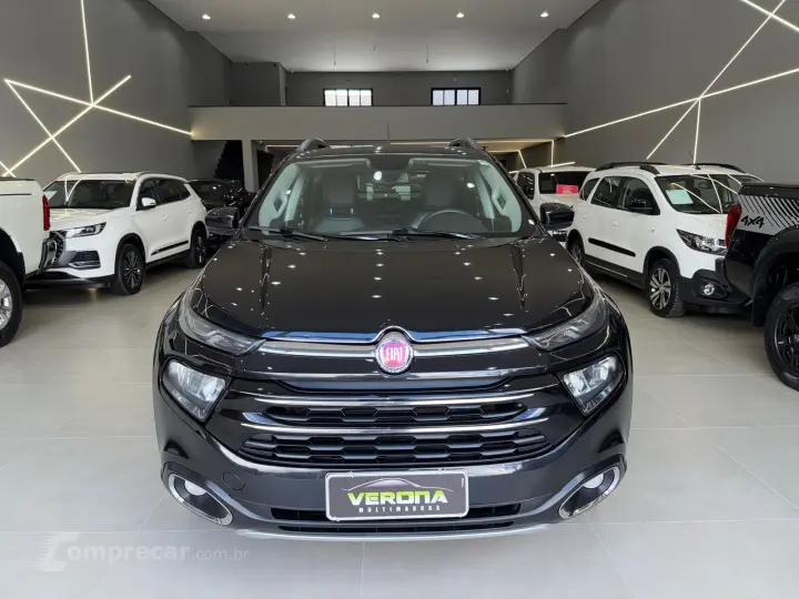 TORO 2.0 16V Turbo Freedom 4WD AT9