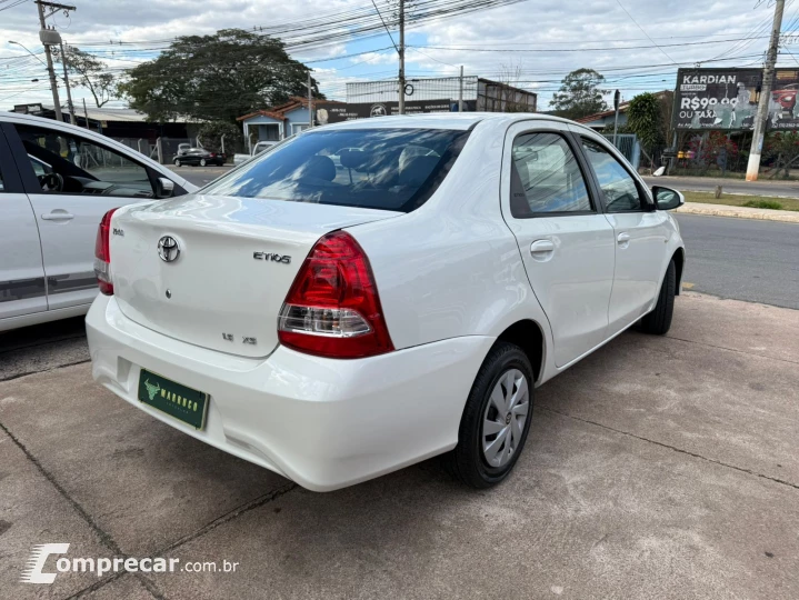 ETIOS 1.5 XS Sedan 16V