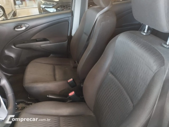 ETIOS 1.5 X Plus Sedan 16V