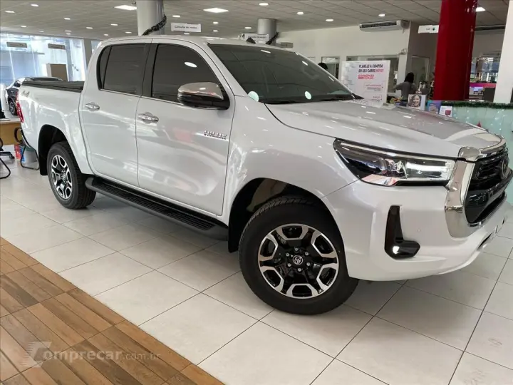 HILUX 2.8 D-4D TURBO DIESEL CD SRX 4X4 AUTOMÁTICO