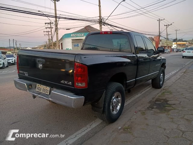 RAM - 5.7 2500 ST 4X2 CD V8 4P AUTOMÁTICO