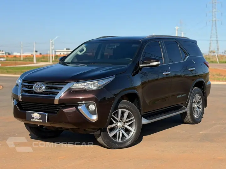 HILUX SW4 2.8 SRX 4X4 7 LUGARES 16V TURBO INTERCOOLER DIESEL