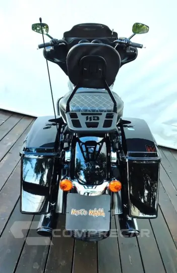 HARLEY-DAVIDSON STREET GLIDE