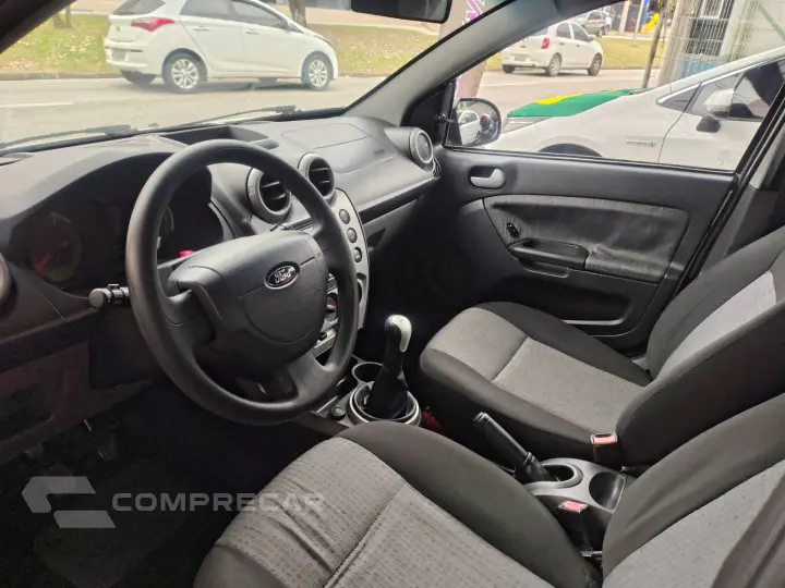 FIESTA 1.6 ROCAM SE SEDAN 8V
