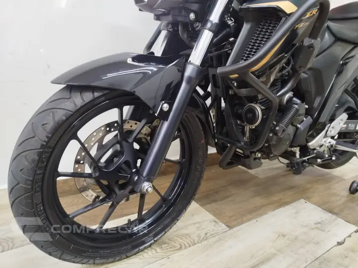 FZ 25 FAZER