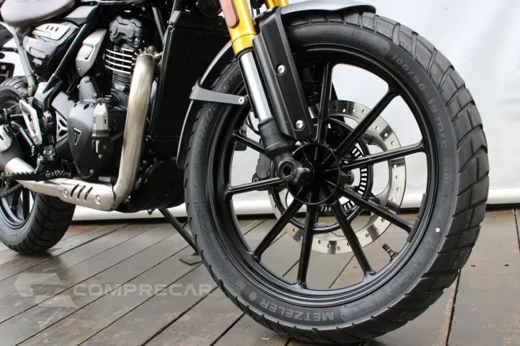 TRIUMPH SCRAMBLER 400 X