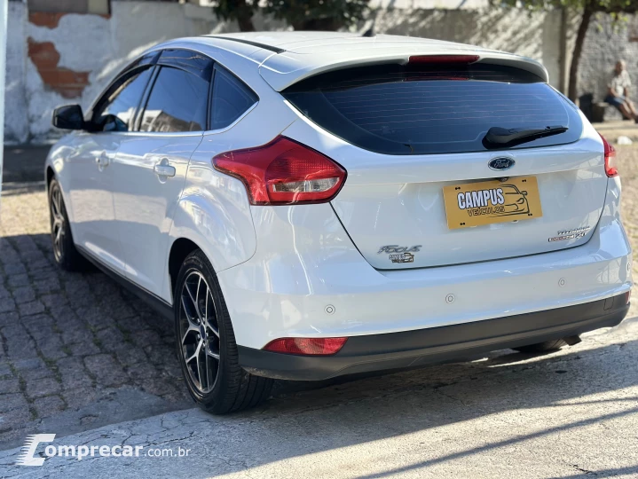 FOCUS 2.0 Titanium Hatch 16V