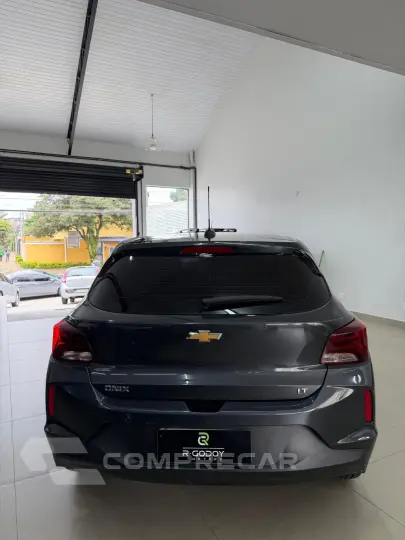 ONIX HATCH LT 1.0 12V Flex 5p Mec.