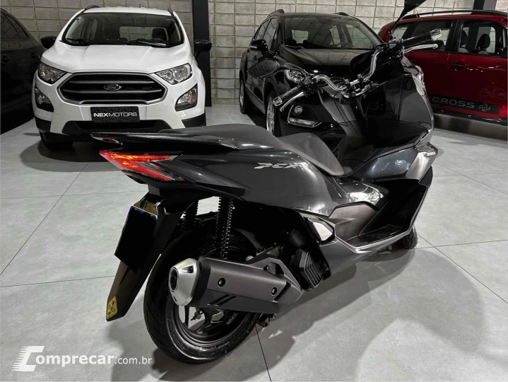 PCX 160