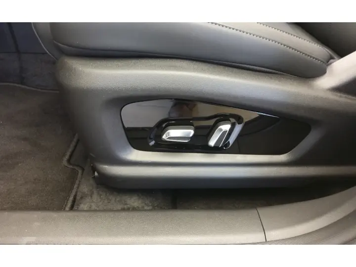 7 1.5 TGDI PHEV LUXURY DHT