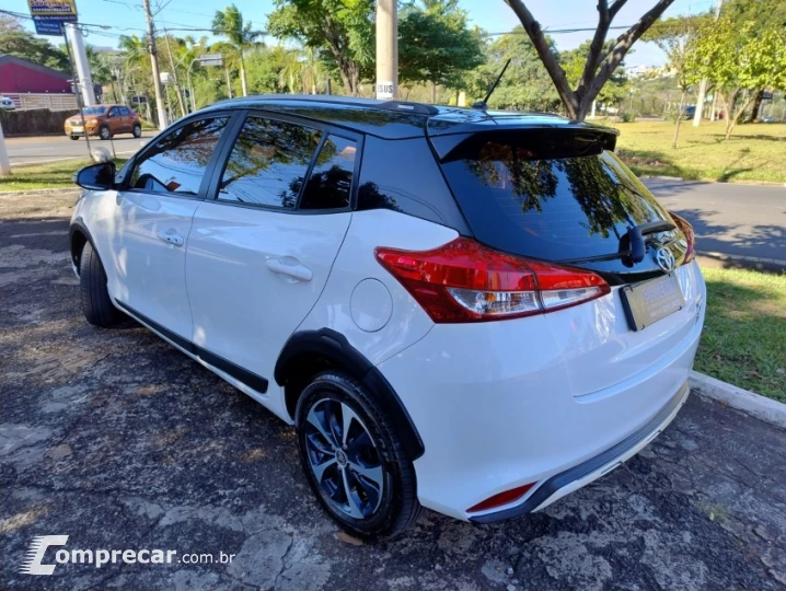 YARIS 1.5 16V X WAY Connect