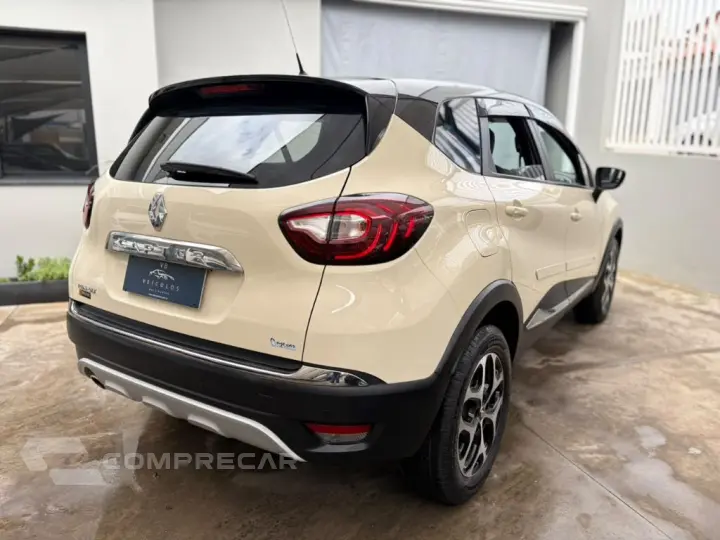 CAPTUR Intense 1.6 16V Flex 5p Aut.