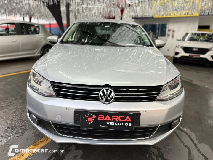 JETTA 2.0 TSI HIGHLINE 200CV GASOLINA 4P TIPTRONIC
