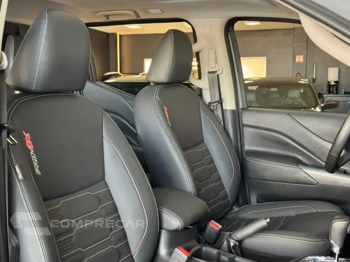 Frontier 2.3 16V PRO4X CABINE DUPLA 4X4 BI-TURBO DIESEL AUTO