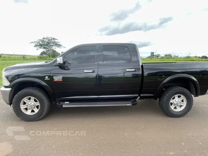 RAM 6.7 2500 Laramie 4X4 CD I6