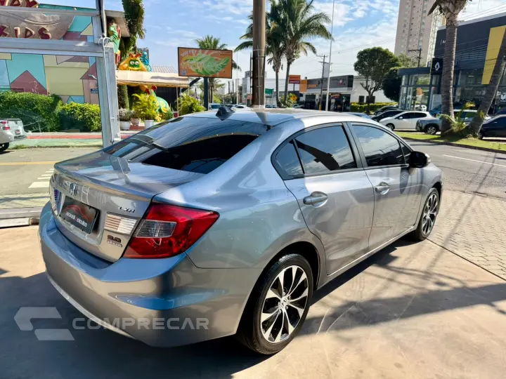 Civic 2.0 16V 4P FLEX LXR AUTOMÁTICO