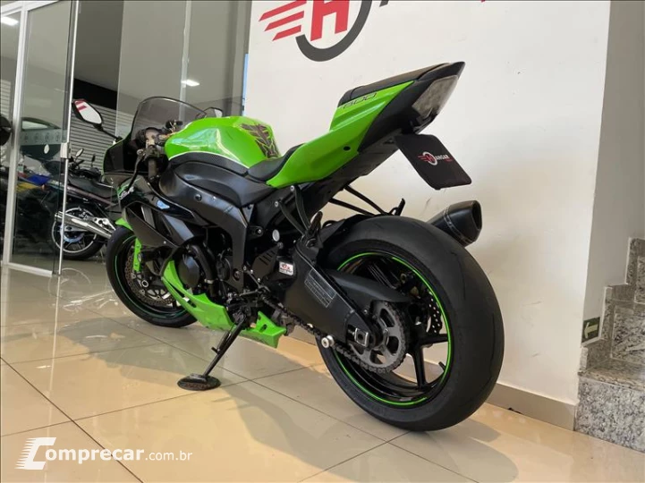 NINJA ZX 6R